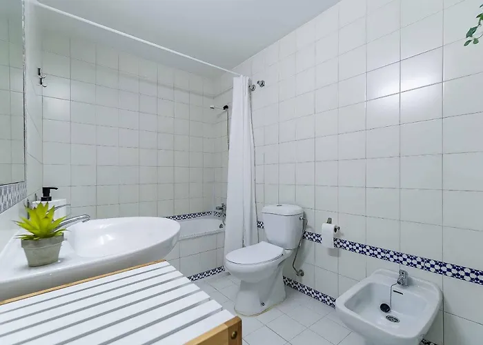 Sur Astigi Vista Mar * Фуэнхирола